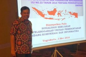 Album Kepala Dinas Kominfo Riau