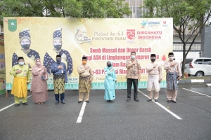 Swab Massal dan Donor Darah Bagi ASN di Lingkungan Pemprov Riau dalam Rangka HUT Provinsi Riau ke-63 dan HUT RI ke-75